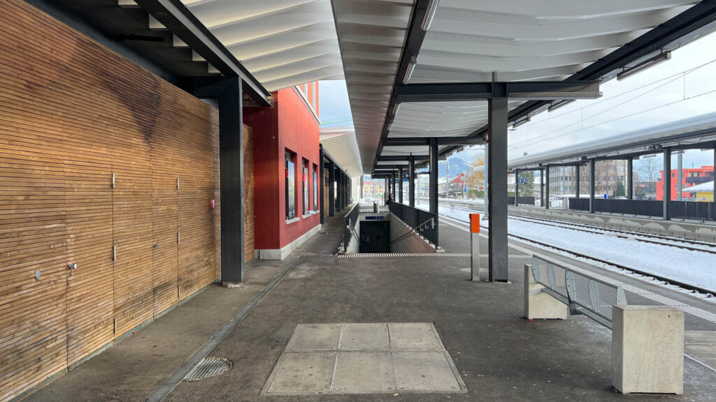 20231205_082316664_iOS