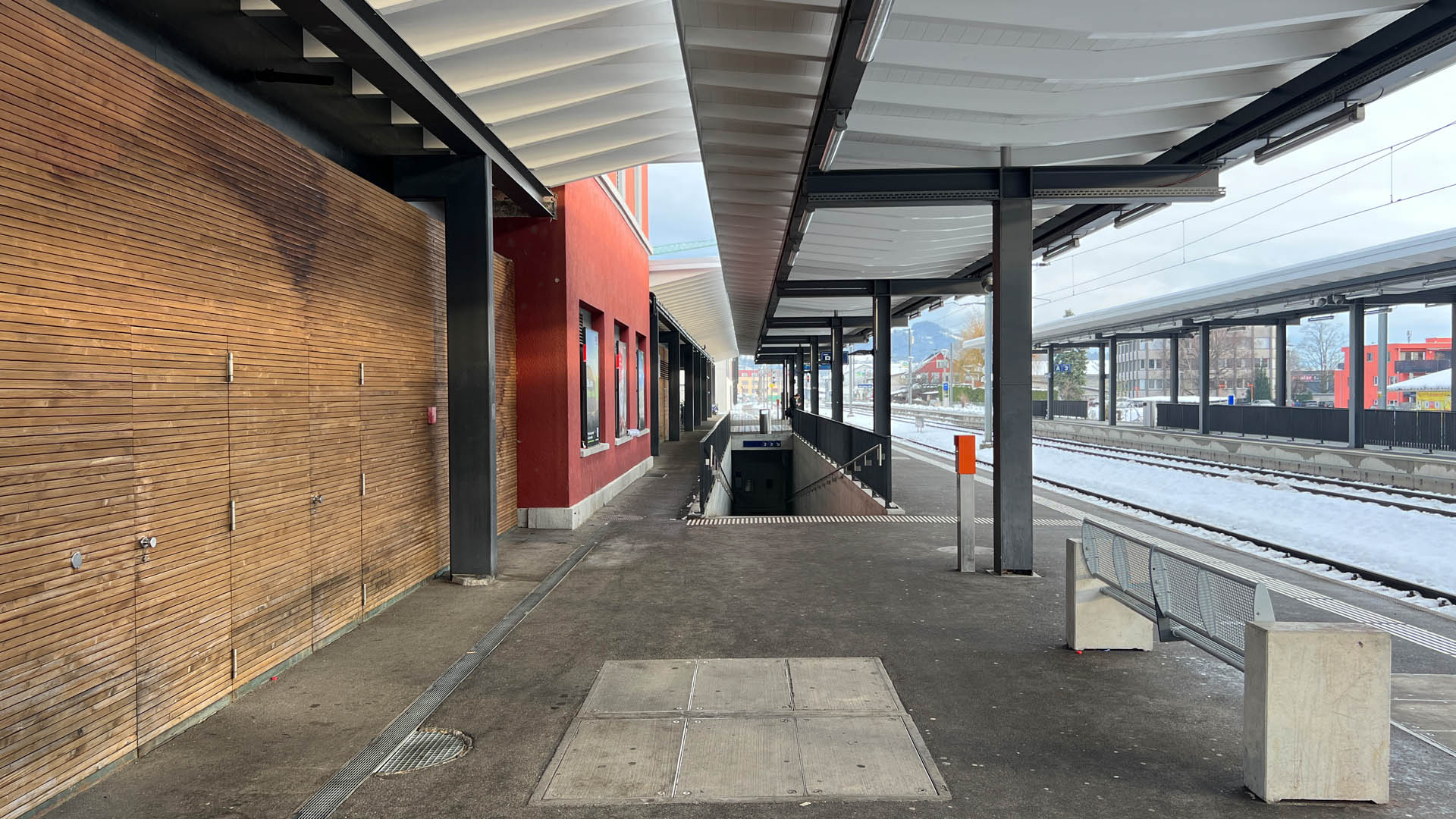 20231205_082316664_iOS