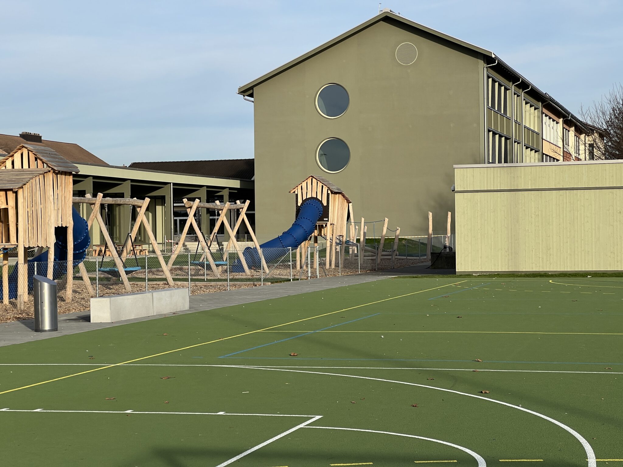 20251111_142536182_iOS